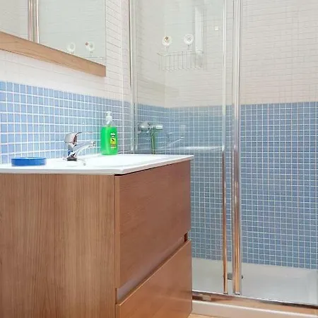 The White House Hébergement de vacances Orzola